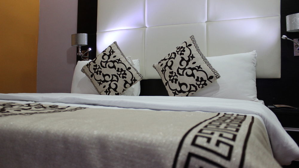 Downtown Royal Hotel Ikeja Ngoại thất bức ảnh