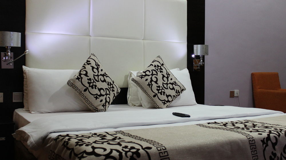 Downtown Royal Hotel Ikeja Ngoại thất bức ảnh