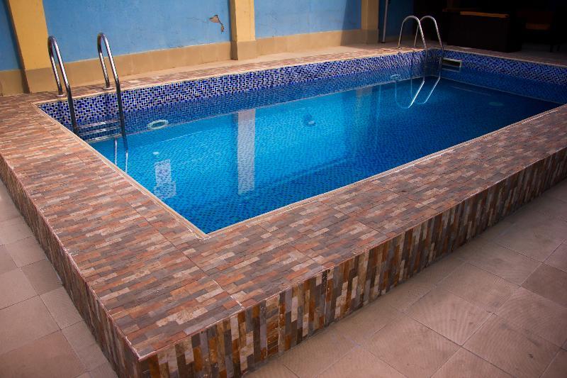 Downtown Royal Hotel Ikeja Ngoại thất bức ảnh