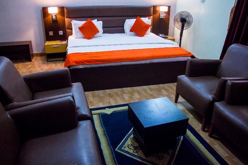 Downtown Royal Hotel Ikeja Ngoại thất bức ảnh