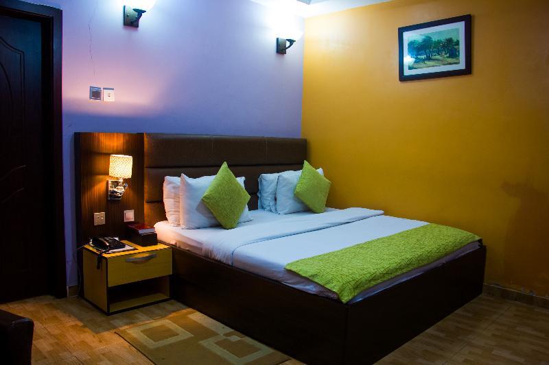Downtown Royal Hotel Ikeja Ngoại thất bức ảnh
