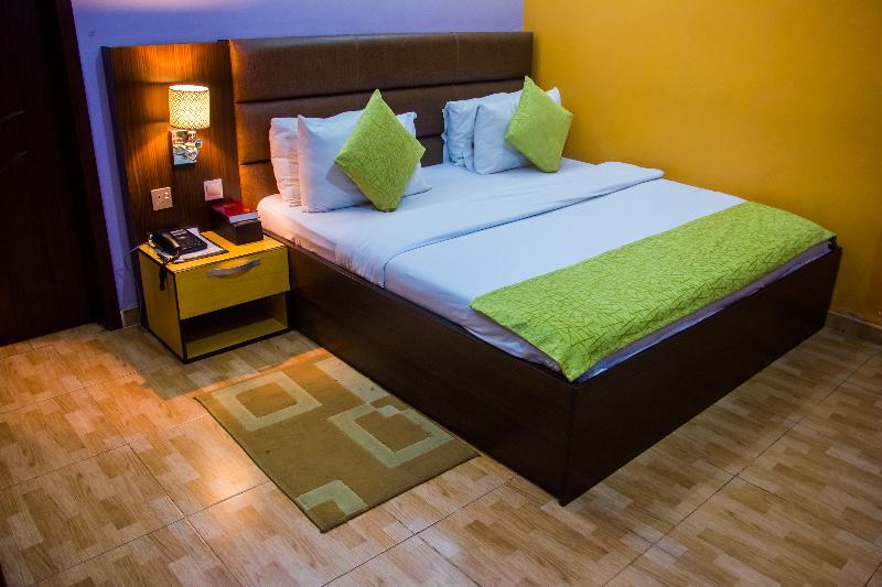 Downtown Royal Hotel Ikeja Ngoại thất bức ảnh